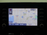 純正ナビを装備。タッチパネル式で使いやすく、お出かけもラクラクです。
