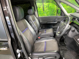 運転席シート廻りは使用感も少なく、良好な状態となっています。丁寧に使われていたことがよくわかりますね。