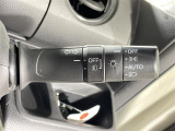 【オートライト(AUTO)】外の明るさをシステムが感知して、自動でヘッドライトが点灯します!ヘッドライトをつけ忘れを防ぐ便利機能です。