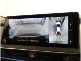 バックガイドモニターで、後方を確認しながら安心して駐車することができます。運転初心者も熟練者も必須の機能ですよ!