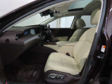 【車内クリーニング】専門スタッフが見えないところまで徹底洗浄!当店の中古車は内装にも自信ありです!試乗大歓迎♪詳しくは、お問い合わせお待ちしております。