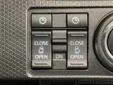 【両側パワースライドドア】両側がパワースライドドアになっており、運転席のスイッチやスマートキーでも開閉が可能です!開口部も広いので乗り降りも楽々♪