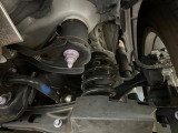 お車を安心してお乗りいただく為には、足回りの定期点検が欠かせません。サービスサポート(有償保証)では無料点検もご提供しており、安心のカーライフをお過ごしいただけるサポート体制が整っています。