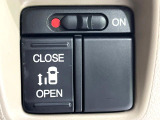 【パワースライドドア】スマートキーや運転席のスイッチでスライドドアの開閉が可能♪電動だから力を入れてドアを開ける必要が無く、小さいお子様でも、重い荷物を持っている時もラクに開け閉めできます♪
