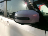 ウインカー付ドアミラーですので、対向車からの視認性を良くしてくれます!