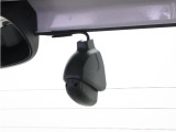 ◆リアにもドライブレコーダーを装備しております◆映像・音声などを記録する自動車用の装置です。もしもの事故の際の記録はもちろん、旅行の際の思い出としてドライブの映像を楽しむことができます。