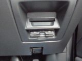 ETC車載器搭載です。ビルトインでスマートに装着されております。