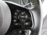 Hondaセンシングの機能のひとつ、アダプティブクルーズコントロール付!アクセルから足を離しても設定したスピードと前車との車間を保ち走行してくれます!車線維持もアシスト☆高速道路で疲労軽減ですね☆