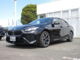 BMWの最大の特徴は「走りの楽しさ(駆けぬける歓び)」を中心に、スポーティな性能・独自のデザイン・高い技術力を一貫して追求している点です。