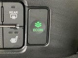★ECONスイッチ★ エコドライブを加速しよう!スイッチをONにすると、運転の仕方によるロスを抑え込み燃費をよくするようクルマが頑張ります(*^ー^*)燃費向上にチャレンジ♪
