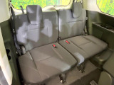 3列目シートはもちろん状態良好☆大人でもゆったりと座って頂けますので、大人数でのお出かけもラクラクです♪ご家族で、気の知れた仲間で、ドライブに行くのが楽しみですね♪