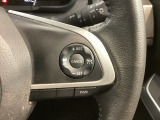 クルーズコントロールを装備しています。高速道路などで一定の速度で走ってくれるので運転が楽ですよ!速度を設定できますので、スピードの出しすぎにも注意できます。