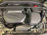 BMWのエンジンは世界的にも認められている高性能エンジンです。レスポンスがよく高回転型の心地よい吹きあがりなど駆け抜ける歓びのキーになる部分でございます。