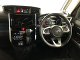 約10台の中古車を展示しております。4名のスタッフが元気良くお出迎えいたします。お気軽にご来店ください♪