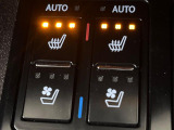【シートベンチレーション】夏場は涼しい風でお尻や背中の熱やムレを防ぎ、冬はエアコンよりも早く温まります。レザーシートにうれしい装備で、季節を問わず快適に過ごせます。