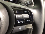 クルーズコントロールを装備しています。高速道路などで一定の速度で走ってくれるので運転が楽ですよ!速度を設定できますので、スピードの出しすぎにも注意できます。