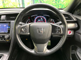 【純正革巻きステアリング】上質な革を使用することで、手にしっかり馴染みとても運転しやすいハンドルです♪