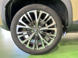 純正アルミホイールで足元バッチリ