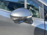 付いているだけで高級感のUPするウィンカー内蔵サイドミラー♪もちろん見た目だけでなく、対向車からの視認性の向上につながり、安全度もUP☆
