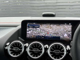 クライメートコントロール(左右独立調整)運転席、助手席の方で温度設定を可能とし、それぞれ快適性を実現できます
