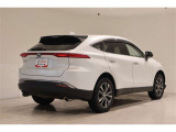 ★★★トヨタ認定中古車★★★ 1年間走行距離無制限の「ロングラン保証」が付いています。全国約5,000ヶ所のトヨタのお店で保証修理可能です。お出かけ先でも安心です。選べる延長保証もご用意しています。