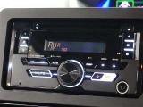 CDデッキが付いております!運転中でも退屈しないですね♪