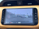 <フロントドライブレコーダー>初めから付いていると嬉しいアイテムですね!運転状況を映像と音で記録できナビ画面と連動しているので便利です。