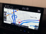 ホンダ純正ナビ付き!独自のインターナビ搭載により、リアルタイムの交通渋滞情報だけでなく、お出掛け先の天気や様々な情報も取得できドライブをよりお愉しみ頂けます!♪