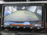 バックガイドモニターで、後方を確認しながら安心して駐車することができます。運転初心者も熟練者も必須の機能ですよ!