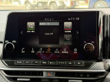 日産純正メモリーナビ。操作も簡単なタッチパネルです。