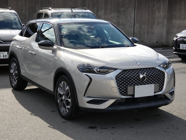 DSオートモビル DS3クロスバックE-TENSE 
