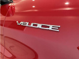 イタリア語で「迅速」を意味するVELOCE アグレッシブな走りと快適性を両立する上質感に満ちたモデルです。