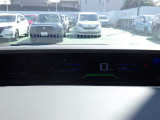 視認性の良いメーターで、運転中も情報がひと目で確認できて安心。見やすさにこだわったデザインで、毎日のドライブがもっと快適に☆