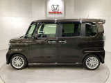 購入後も自社指定整備工場完備でお客様の愛車をしっかりサポート致します!御納車時には安全かつ安心してお乗り頂けるようホンダ専門知識を持つ整備スタッフが点検・整備・装備も説明をしてお渡ししております。