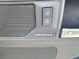 英国のオーディオメーカーMERIDIAN Audioは、その優れたサウンドで高い評価を受けています。数々の受賞歴を誇る同社のサウンドシステムは、長年にわたる音響心理学の研究をもとに、リアルなサウンドを実現。