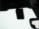 ◆ドライブレコーダー◆映像・音声などを記録する自動車用の装置です。 もしもの事故の際の記録はもちろん、旅行の際の思い出としてドライブの映像を楽しむことができます。