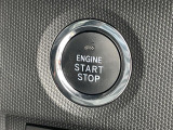 【 スマートキー・プッシュスタート 】鍵を挿さずにポケットに入れたまま鍵の開閉、エンジンの始動まで行えます。