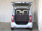 ラゲッジスペースも充分な広さです♪