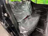 高品質なオリジナルフロアマットもオプションにてご用意しております。お好きなデザインやカラーをお車に合わせて選んでいただくことができます♪