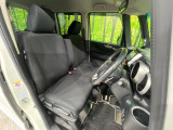 運転席シート廻りは使用感も少なく、良好な状態となっています。丁寧に使われていたことがよくわかりますね。