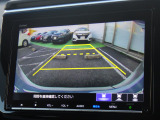 ◆◆バックカメラの画像です。ガイドラインがスムースな車庫入れをサポートいたします!車庫入れの安心感がアップしますね☆