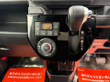 メンテナンスしてある記録簿付きの車両です。(取り扱い説明書&メンテナンスノート)新車購入時からの点検内容が記入してあります!おクルマに関してどんな細かい事でも気になる事があればお気軽にお電話ください!