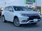 三菱 アウトランダーPHEV 2.4 G 4WD