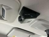 日産純正2ドラレコタイプを装着。フロントと車内を録画してくれるドライブレコーダー付き!