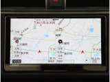 ナビ付きです!Bluetoothでスマホと接続して音楽再生やハンズフリー通話も可能!!地デジTVの視聴もできます!!