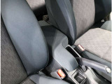 運転を、より快適に♪アームレスト付です!ロングドライブも問題なさそうですね!