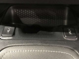 【シートヒーター】寒い日に重宝するシートヒーター!エアコンより早く温まってくれるので寒がりの人も安心ですね♪エアコンの温風は乾燥するから苦手、という方にもをおすすめです。