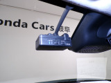 今や必需品となったドライブレコーダーも装着されています。運転中の記録を録画してくれます、万が一の時にドライブレコーダーがあれば安心です!