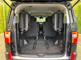 後席を格納すると、これだけの広さが!シーンに合わせたシートアレンジで、大きな荷物も積むことが出来ます♪