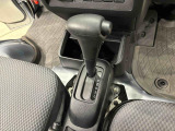静粛性と燃費に貢献する電子制御式4速オートマチック車です